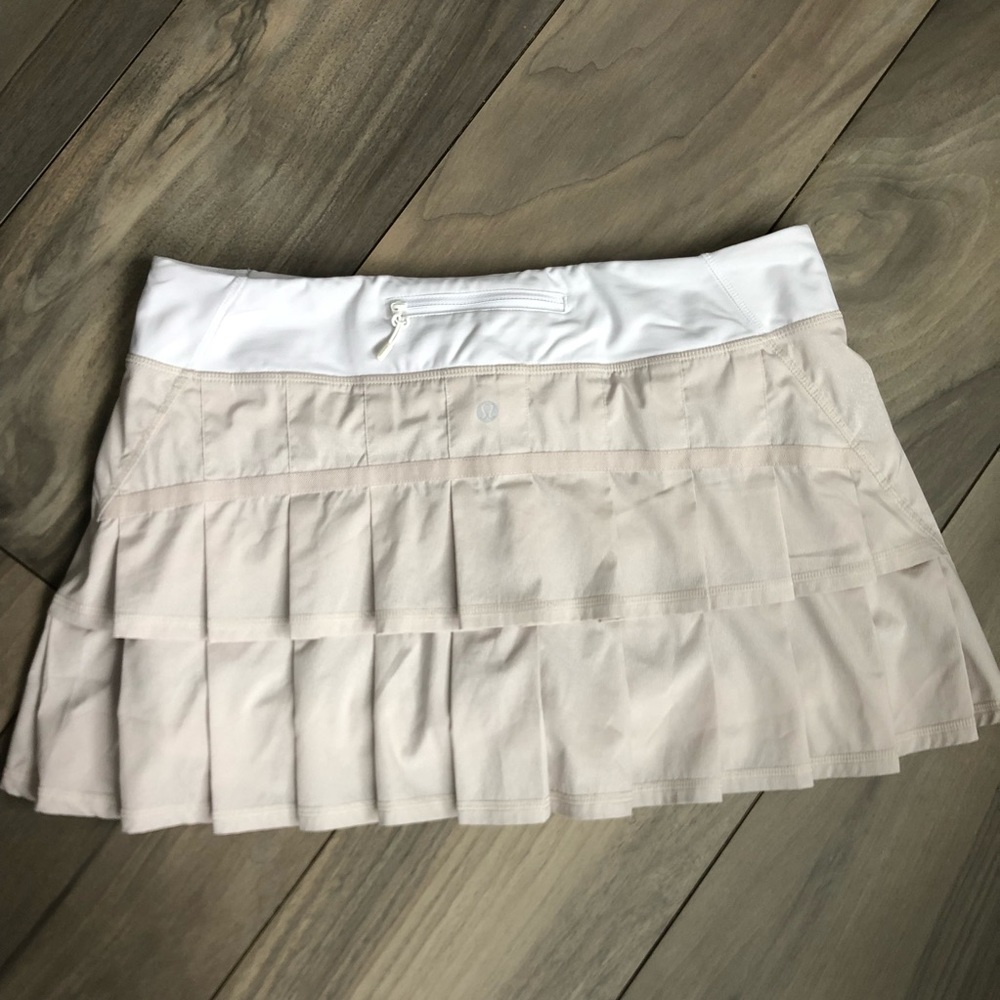 RARE Shimmer Lululemon 10 Pace Setter Skirt Dune Beige